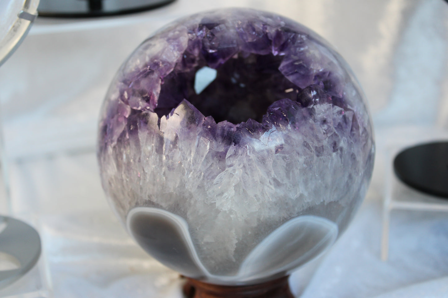 XL Amethyst in Achat Kugel
